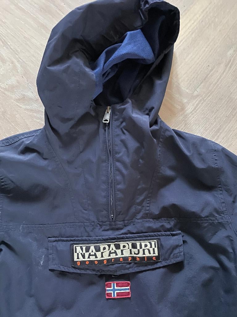 Napapijri donkerblauw jas rainforest anorak, Jongen of Meisje, Ophalen of Verzenden, Zo goed als nieuw, Napapijri
