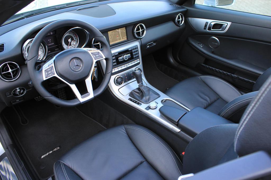 Mercedes-Benz SLK-Klasse 200 AMG Pano | Airscarf | Stoelverw, Automaat, Euro 5, Gebruikt, 4 cilinders