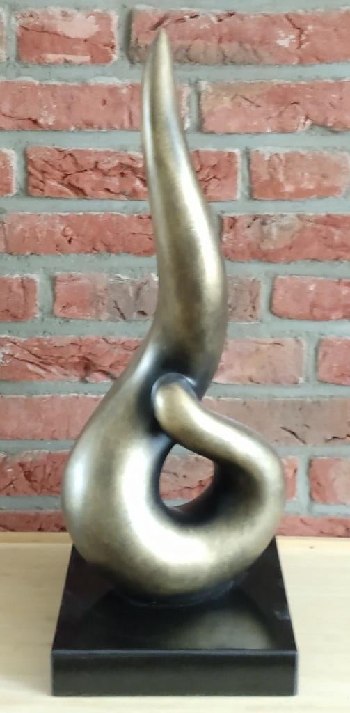 sculptuur abstract op zware marmeren voet, volgnr 31, Ophalen of Verzenden
