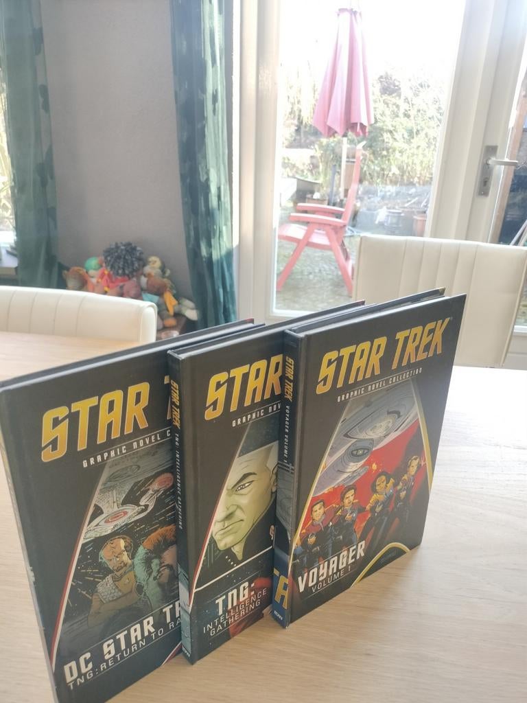 Star Trek comics HC, Ophalen of Verzenden, Zo goed als nieuw, Actiefiguurtje