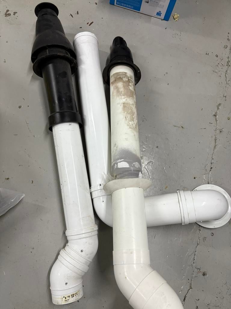 Dakddoorvoer buizen, Doe-het-zelf en Verbouw, Buizen en Afvoer, Ophalen, Zo goed als nieuw, Pvc, 80 mm of meer