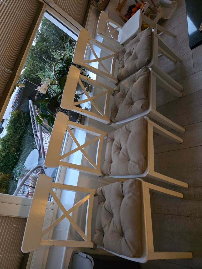 4x Ikea ingolf stoelen wit + 1 kinderzitje/ barkruk, Huis en Inrichting, Stoelen, Ophalen, Gebruikt, Wit, Vier