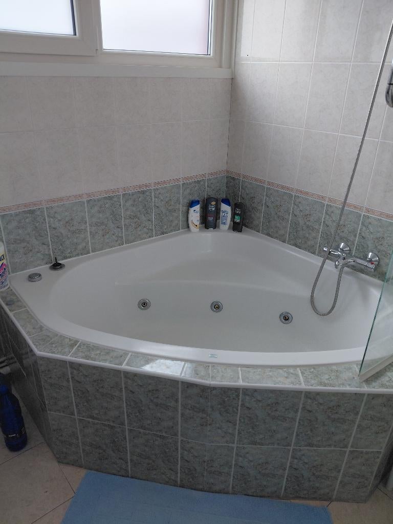 hoekbad met massage, Ophalen, Gebruikt, 100 tot 150 cm, 75 cm of meer