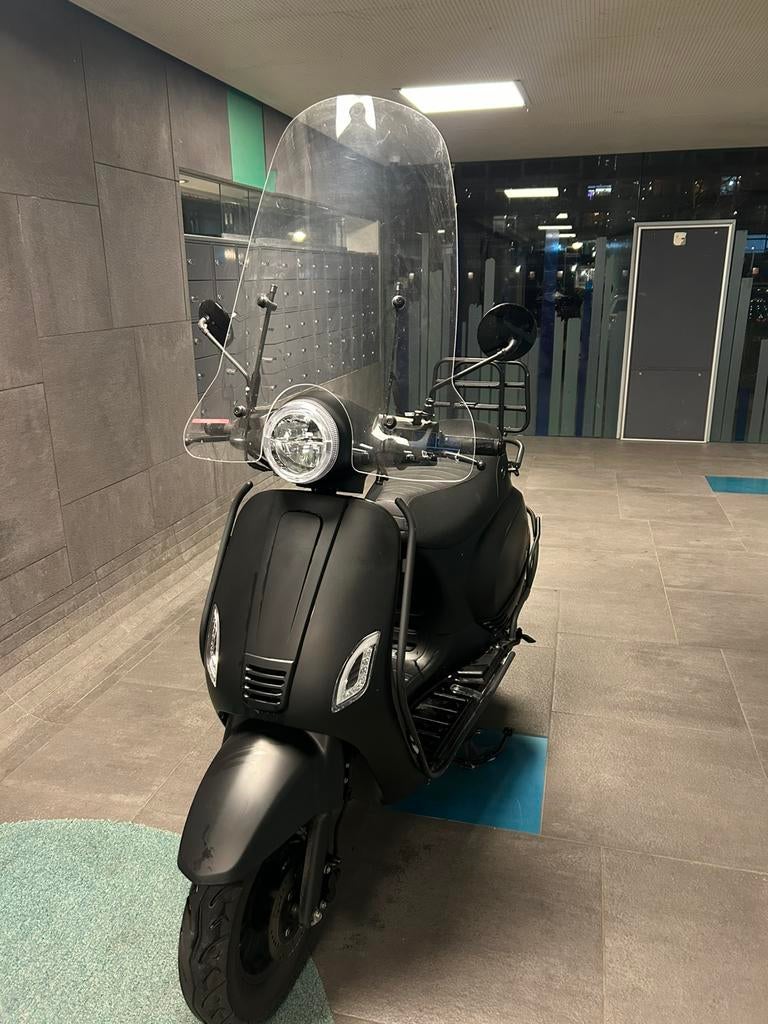 Senzo rivalux special mat zwart, Ophalen, Maximaal 45 km/u, Zo goed als nieuw, Benzine