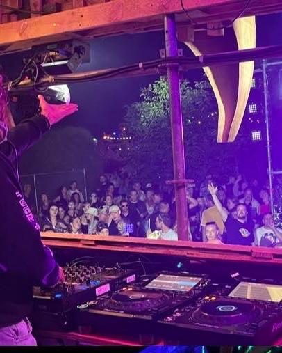 Bandleden gezocht voor drentse feestband 🥳