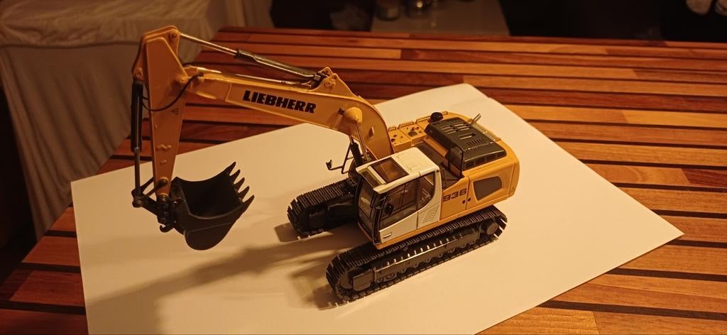 LIEBHERR 936 NZG, Ophalen of Verzenden, Zo goed als nieuw, Hijskraan, Tractor of Landbouw, NZG