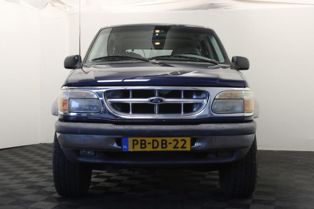 Ford USA Explorer 4.0 V6 4x4 (bj 1996, automaat), Auto's, Oldtimers, Automaat, Beige, 156 pk, Blauw