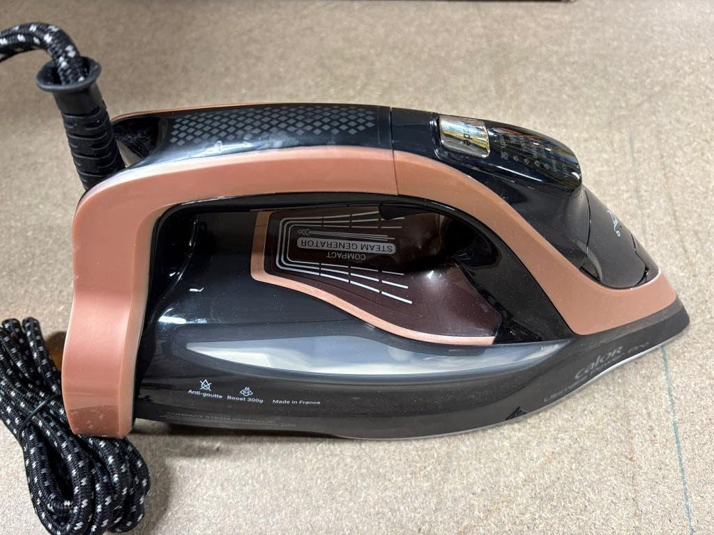Calor Ultimate Power Pro FV9E50C0 Stoomstrijkijzer DLS18647, Strijkijzer met snoer, Salesnl@groupeseb.com, Chemin du Moulin Carron 112, 69134  Ecully