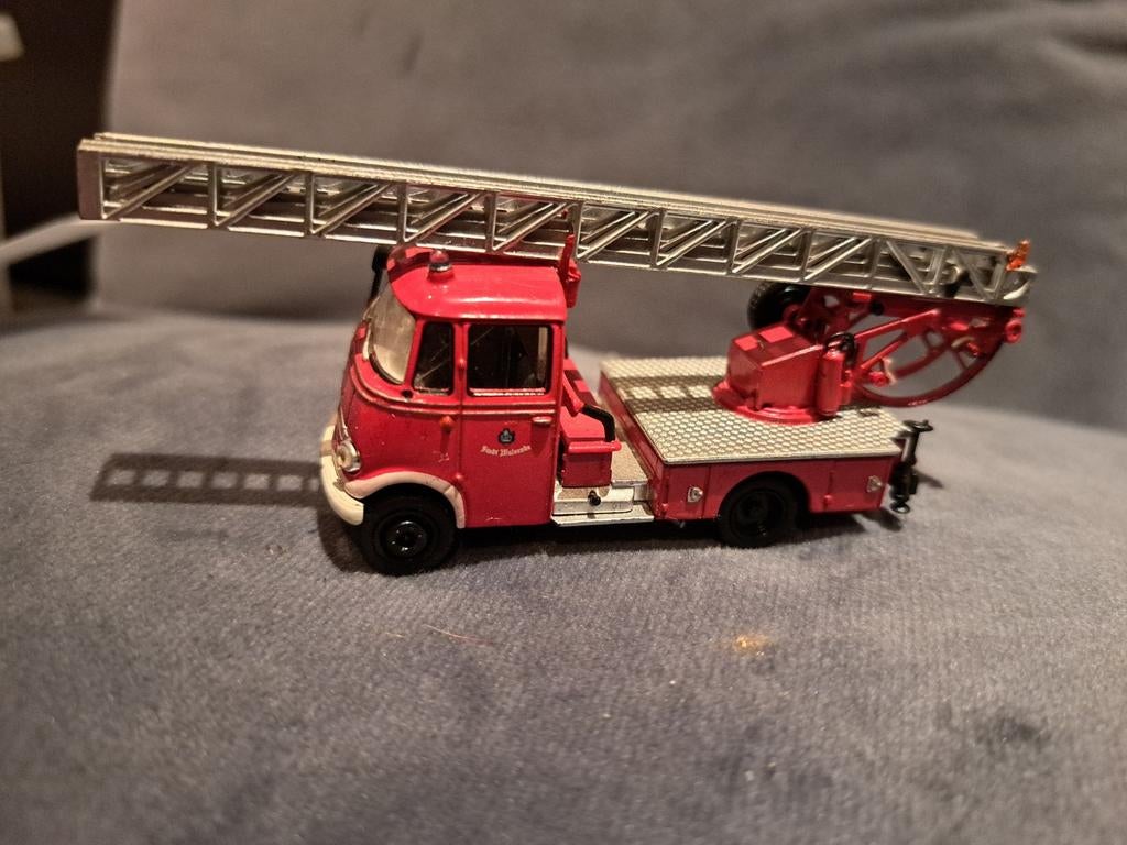 Mercedes-Benz L319 Brandweer Schaalmodel 1:72, Ophalen of Verzenden, 1:50 of kleiner, Auto, Overige merken