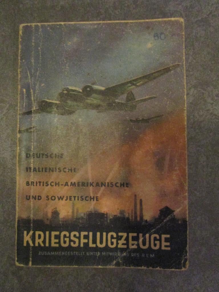 Boekje Kriegsflugzeuge 1942 uitgave R.L.M, Verzenden, Luchtmacht, Overige gebieden, Boek of Tijdschrift