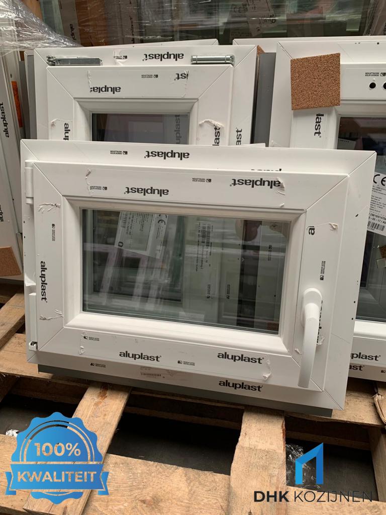 Op voorraad | Kunststof draaikiep raam 600x430, Niet ingevuld, Kunststof, Minder dan 75 cm, Raamkozijn