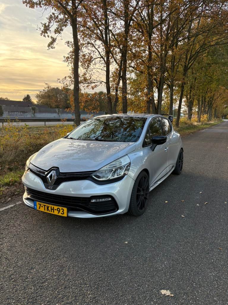 Renault Clio 1.6 RS Turbo stage1 met nieuwe apk, Auto's, Renault, 1618 cc, 4 cilinders, Particulier, USB