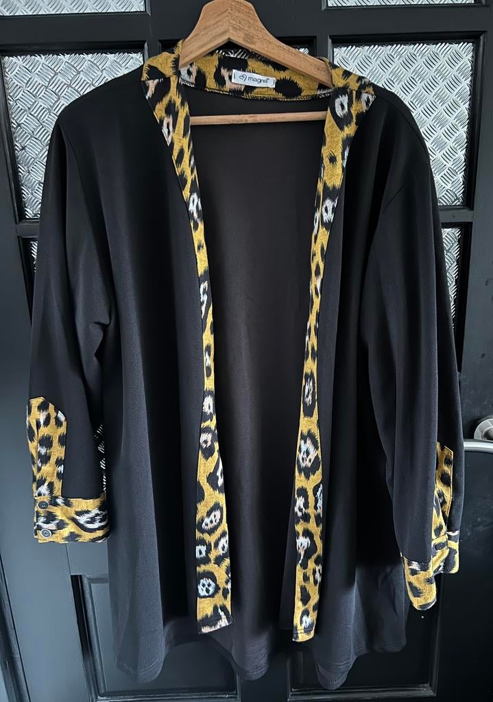 Zwart magna vest met panterprint, Kleding | Dames, Grote Maten, Ophalen of Verzenden, Zo goed als nieuw, Zwart, Trui of Vest