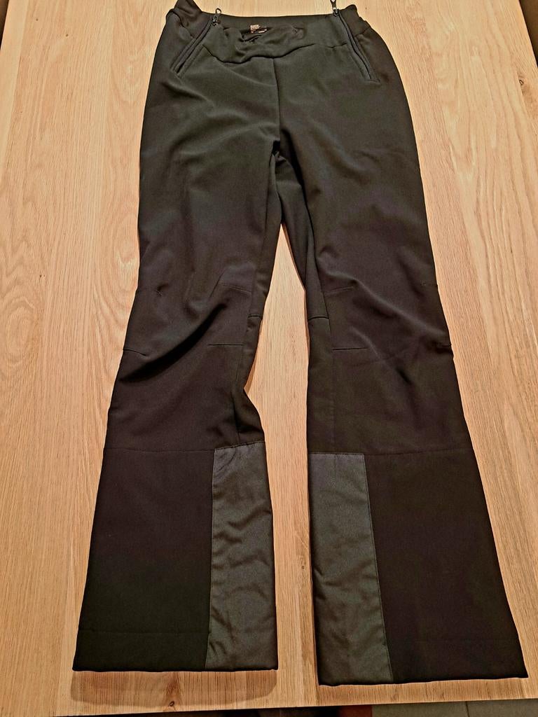 Comfortabele wintersportbroek zwart - XL, Kleding | Dames, Wintersportkleding, Gedragen, Broek, Maat 42/44 (L), Ophalen of Verzenden