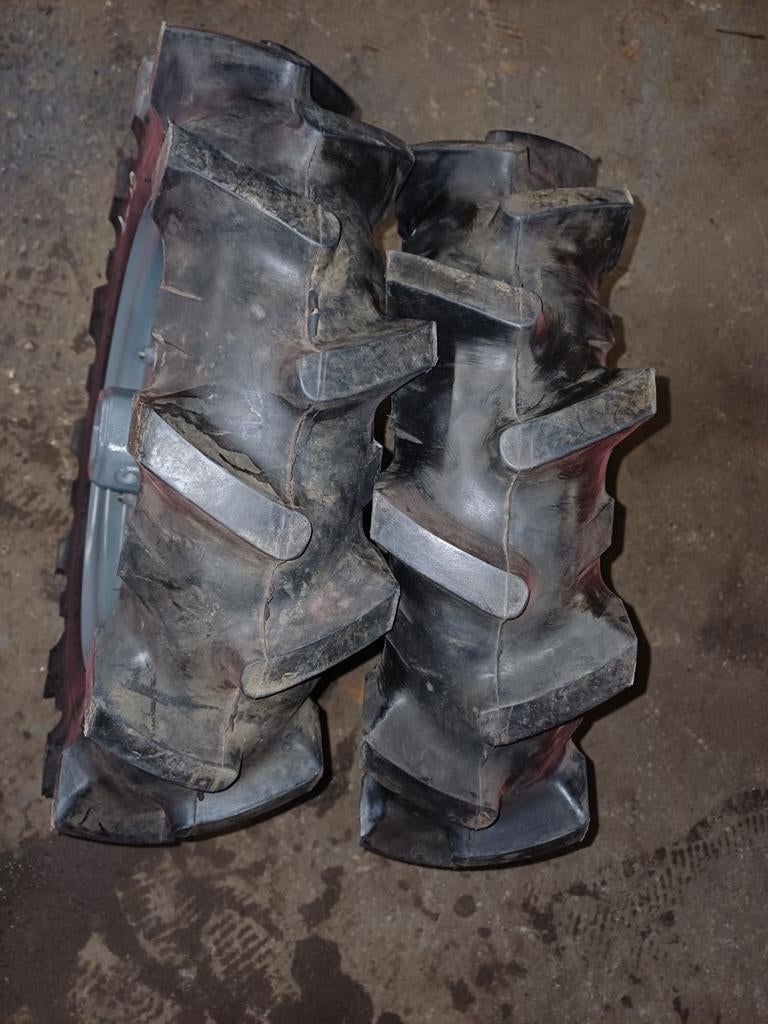 Tuinfrees banden met velgen   4.00-12, Ophalen, Zo goed als nieuw, Benzine, Tuinfrees