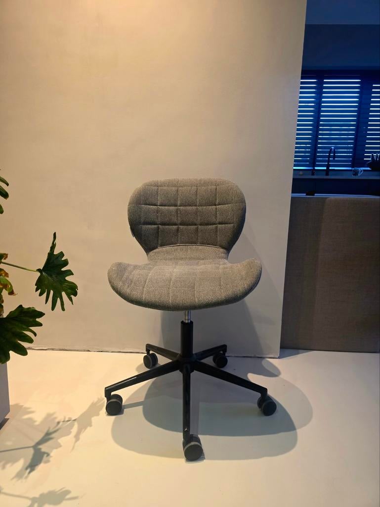 Zuiver OMG bureaustoel, Huis en Inrichting, Bureaustoelen, Zo goed als nieuw, Blauw, Ophalen of Verzenden