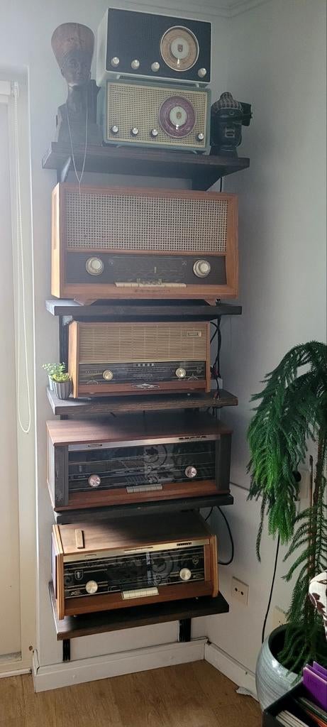 Buizenradio's  per stuk bieden. Of alles één koop., Ophalen