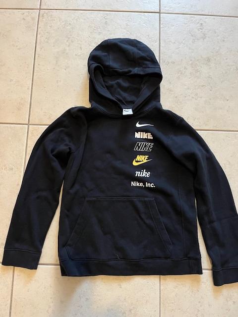 Nike Sweater met capuchon mt. L ( 164), Kinderen en Baby's, Kinderkleding | Maat 164, Trui of Vest, Ophalen of Verzenden, Zo goed als nieuw
