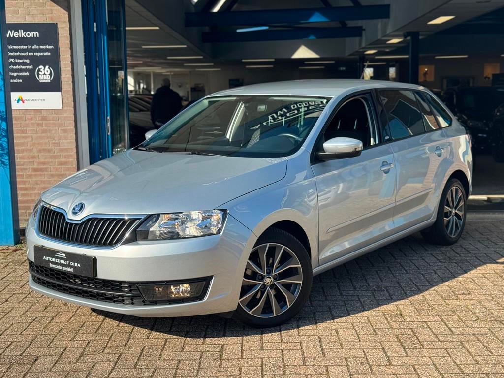 Skoda Rapid Spaceback 1.2 TSI Edition 2016 AUT NAVI CLIMA, Stof, Gebruikt, 4 cilinders, 49 €/maand