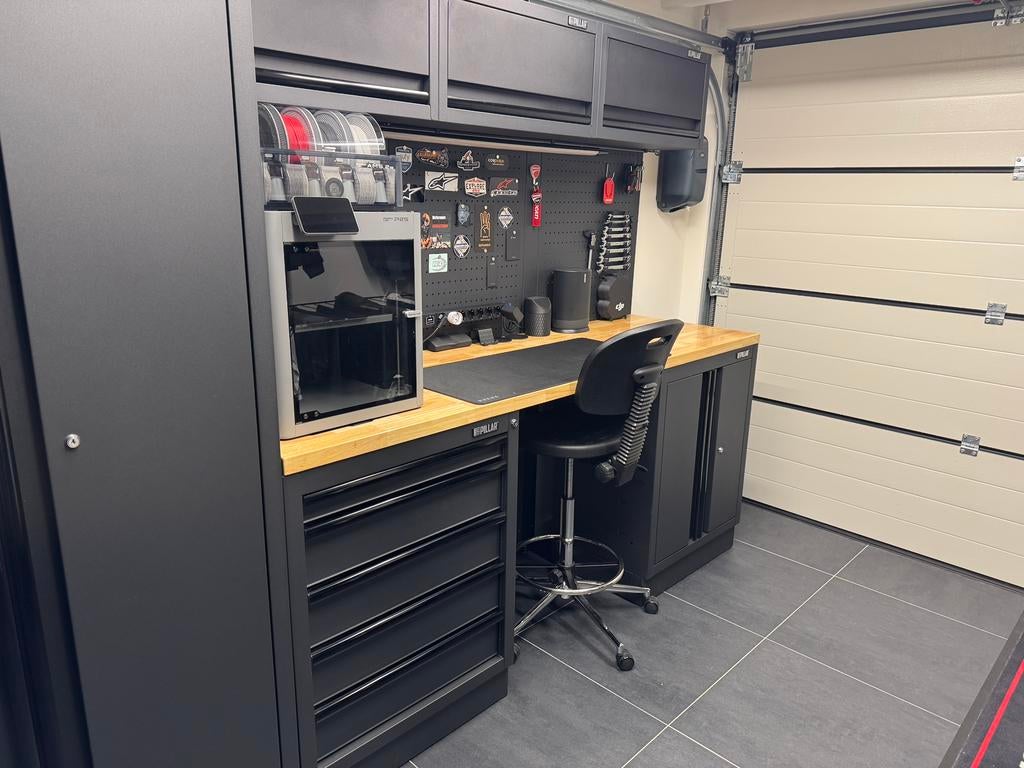 Werkplaats inrichting Pilar werkplaats paar maanden oud, Ophalen, Zo goed als nieuw, 170 cm of meer