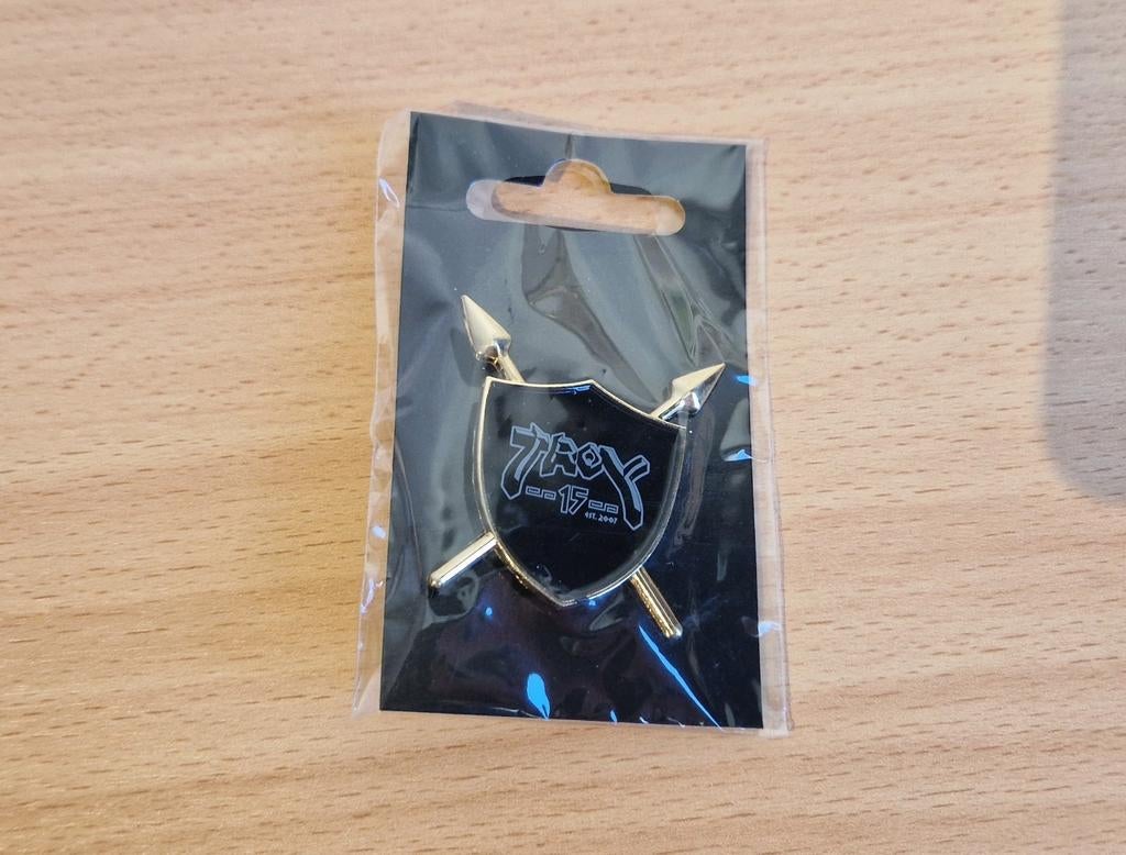 Toverland Pin: 15 Jaar Troy, Verzamelen, Speldjes, Pins en Buttons, Ophalen of Verzenden, Nieuw, Overige onderwerpen, Speldje of Pin