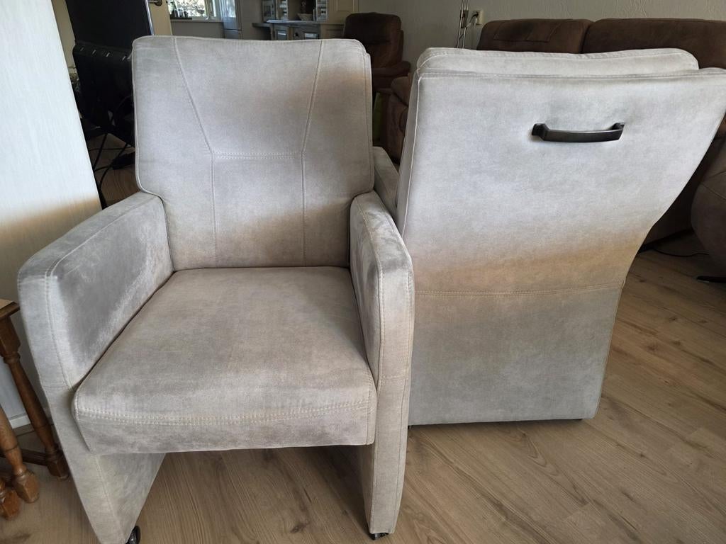 4 eetkamerstoelen met wieltjes, Huis en Inrichting, Stoelen, Gebruikt, Vier, Overige materialen, Overige kleuren, Ophalen
