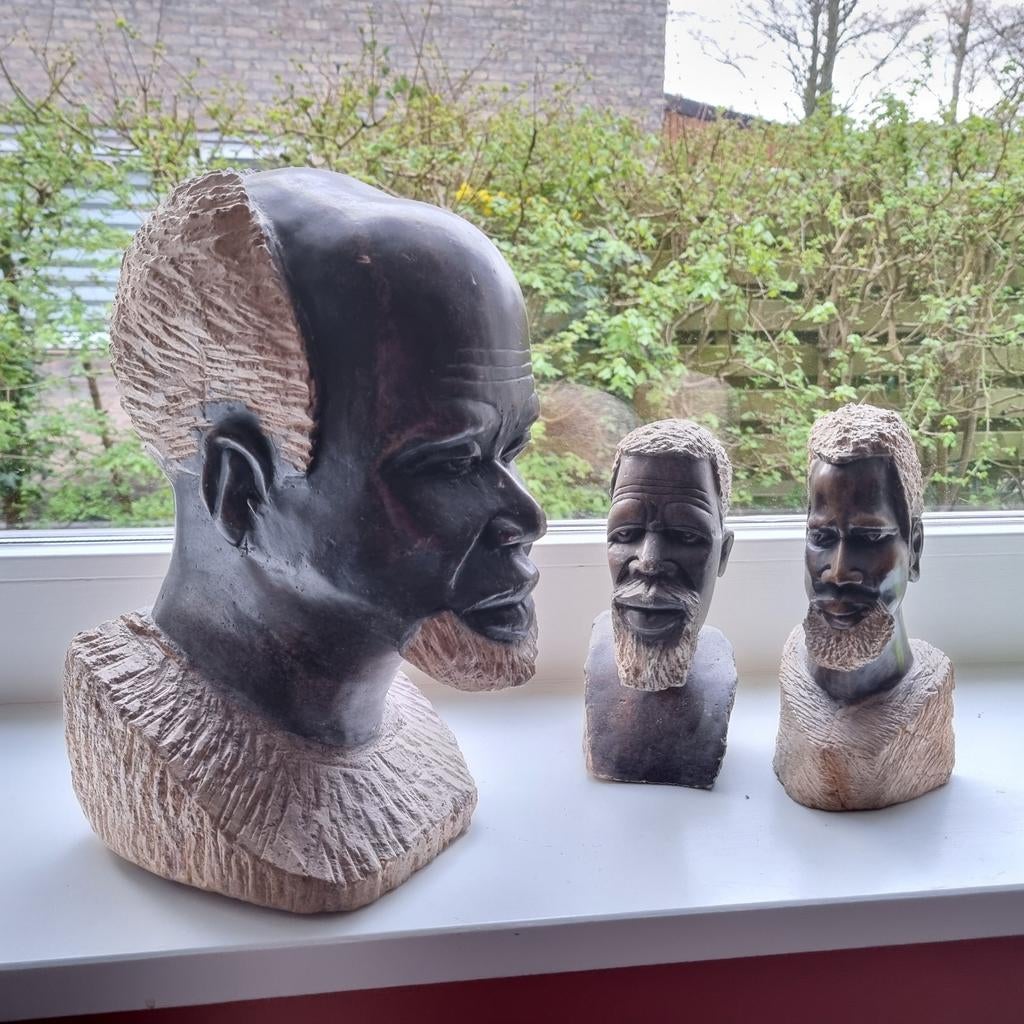 3 originele,  Afrikaanse beelden, Ophalen
