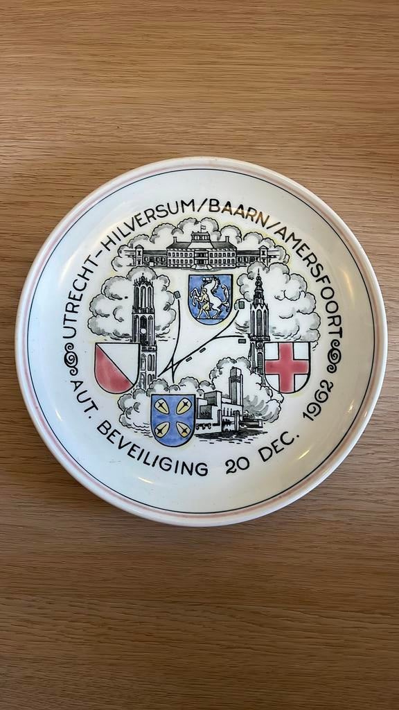 Klein oud wandbord 1962 Utrecht Hilversum Baarn Amersfoort, Antiek en Kunst, Antiek | Wandborden en Tegels, Ophalen of Verzenden