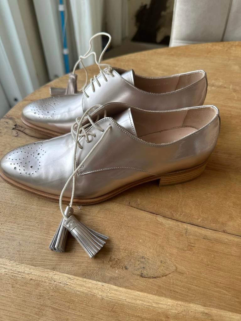 Pertini schoenen mt 38, Kleding | Dames, Schoenen, Ophalen of Verzenden, Zo goed als nieuw, Overige kleuren, Schoenen met lage hakken