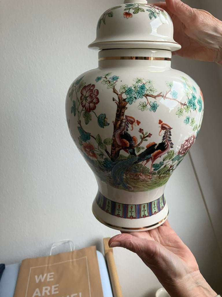 Set van beschilderde vazen, Ophalen