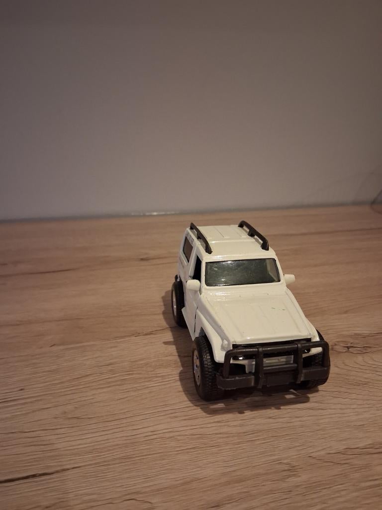 Toyota land cruiser new ray, Hobby en Vrije tijd, Ophalen of Verzenden, Zo goed als nieuw, Auto, Overige merken