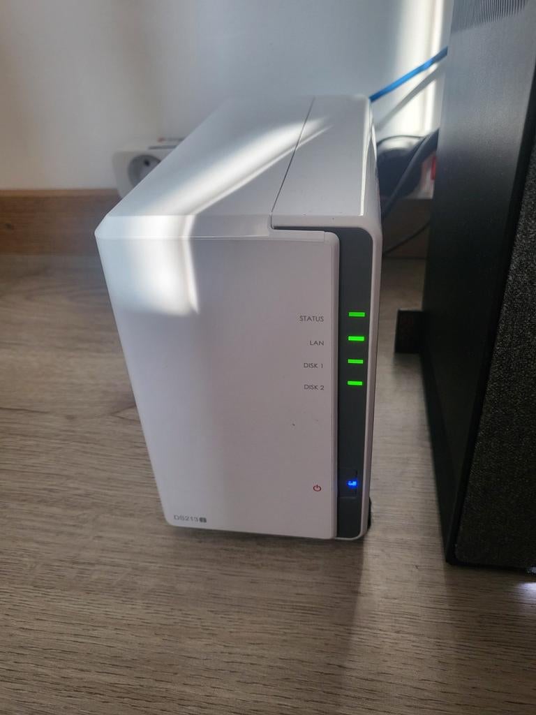 Synology NAS DS213 met 4TB HDD - Perfect voor thuisgebruik, Computers en Software, NAS, Ophalen, Zo goed als nieuw
