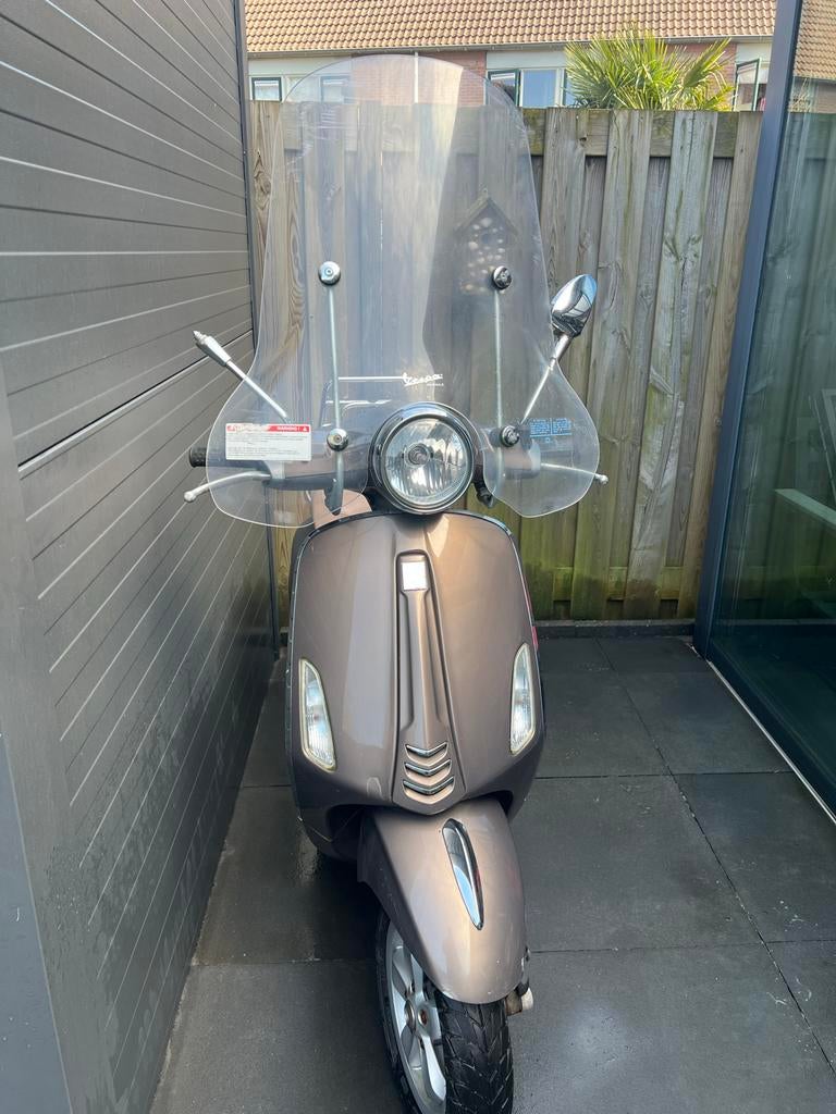 Vespa Primavera 2016 – Lage km-stand, Gebruikt, Overige modellen, Ophalen of Verzenden, Maximaal 25 km/u