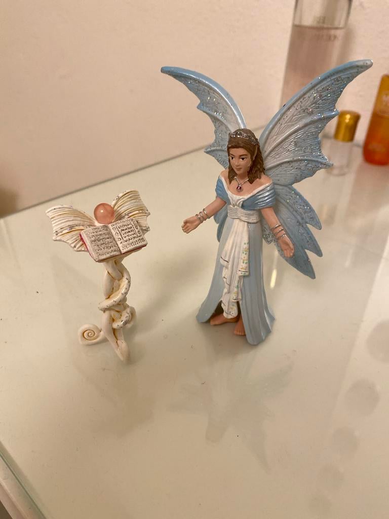 Schleich Elfenbeeldje met Lezende Elf, Ophalen of Verzenden, Zo goed als nieuw