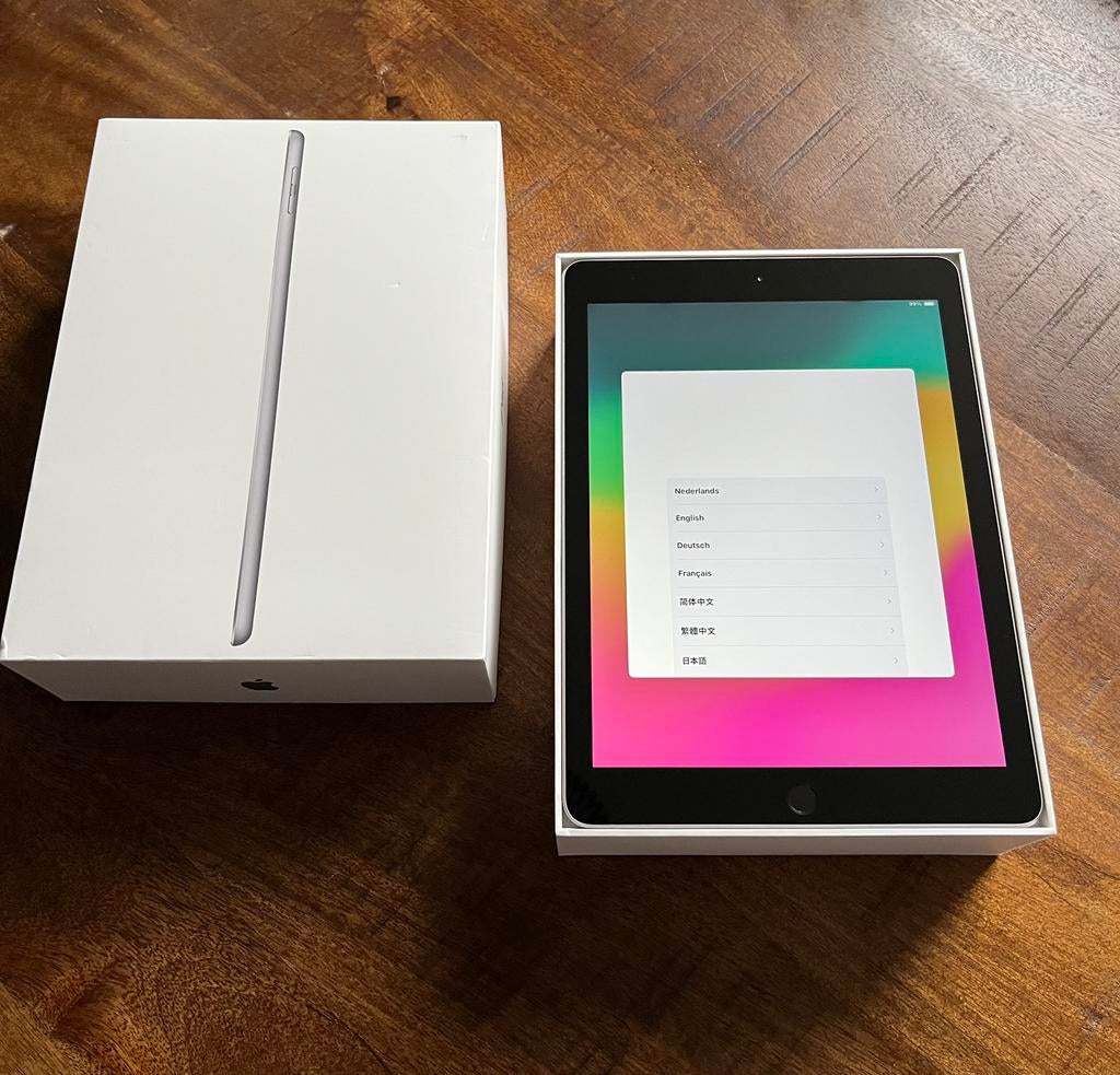 iPad 6e generatie (2018) 32 GB, Computers en Software, Apple iPads, 32 GB, Apple iPad, Zo goed als nieuw, Grijs