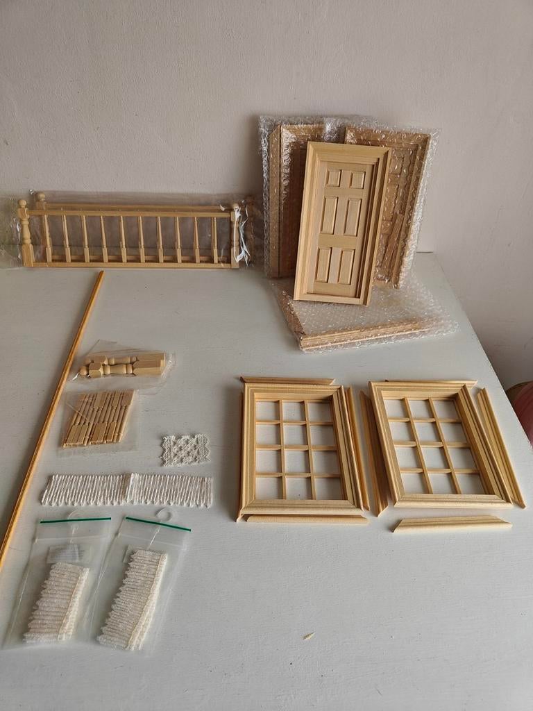 Poppenhuis onderdelen, Ophalen of Verzenden, Poppenhuis