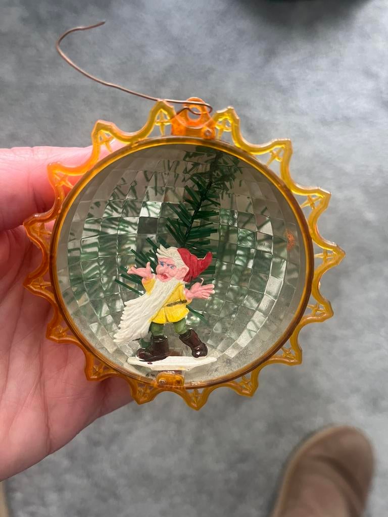 oude kunststof dioramabal, Diversen, Kerst, Ophalen of Verzenden, Zo goed als nieuw