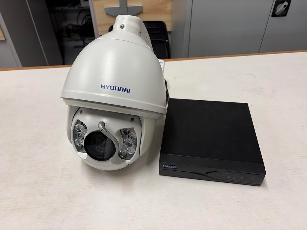 Hyundai PTZ Camera 2MP met Recorder (Demo Model), Ophalen, Zo goed als nieuw, Buitencamera