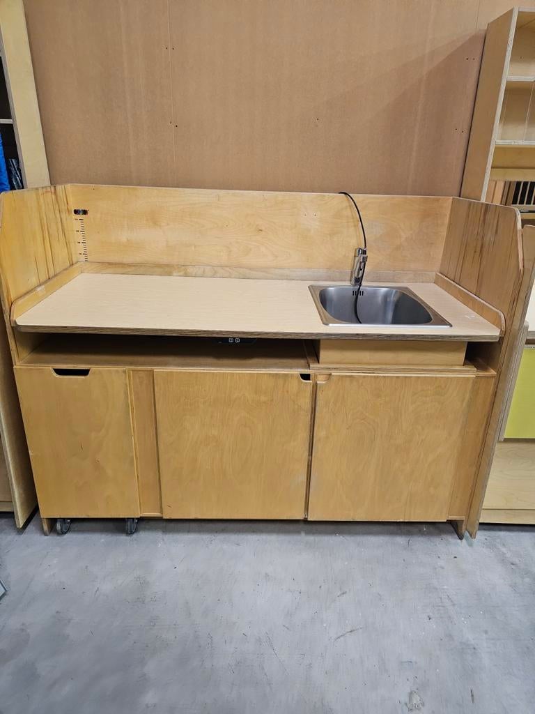 Elektrische Verschoontafel Commode Kinderdagverblijf, Gebruikt, 70 cm of meer, 105 cm of meer, Ophalen of Verzenden