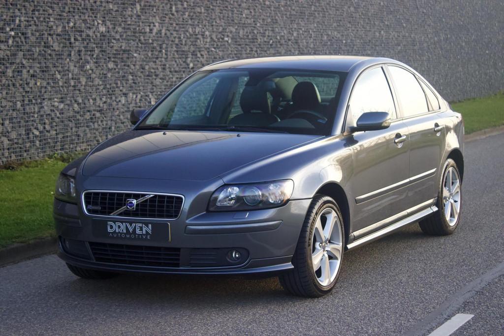 Volvo S40 2.4i Exclusive Summum | R Design - 100% Onderhoud, 1357 kg, Gebruikt, Zwart, 700 kg