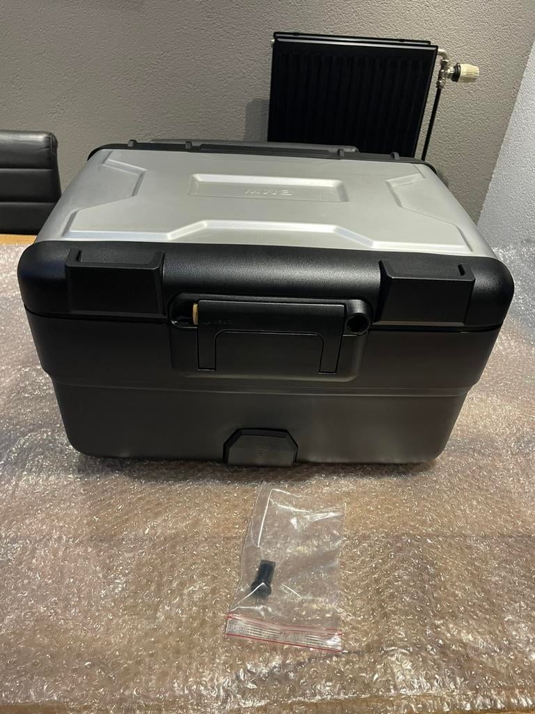 Topkoffer BMW R 1200 GS ‘04-‘12 luchtgekoeld, Motoren, Accessoires | Koffers en Tassen, Ophalen, Gebruikt, Am Juliusturm 14-36