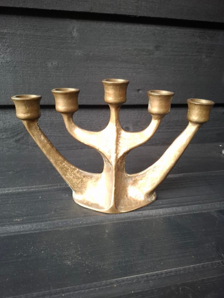 Brutalistische 5 armige bronzen kandelaar.

Gilde handwerk, Antiek en Kunst, Ophalen of Verzenden, Koper of Brons