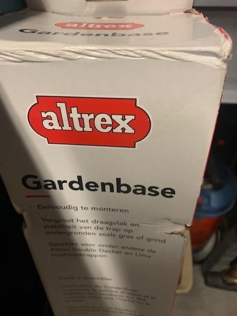 Altrex Gardenbase, Trap, Nieuw, Ophalen of Verzenden, Opvouwbaar of Inschuifbaar
