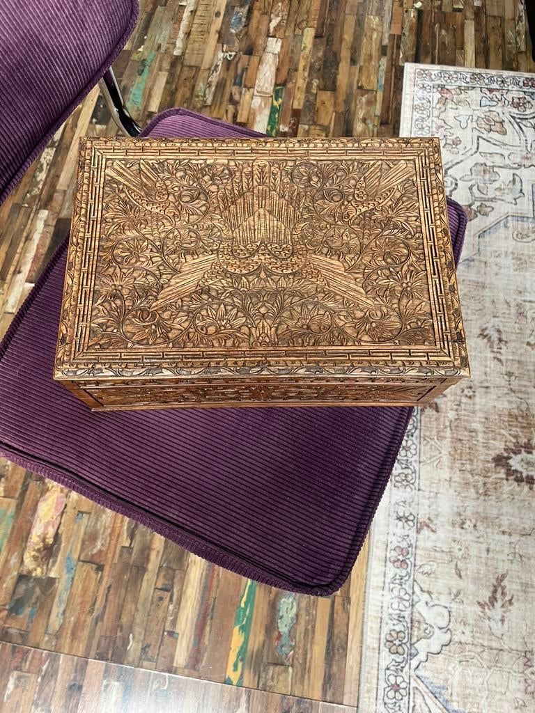 Indonesische box met wierrook set, Huis en Inrichting, Woonaccessoires | Kandelaars en Kaarsen, Ophalen of Verzenden, Zo goed als nieuw