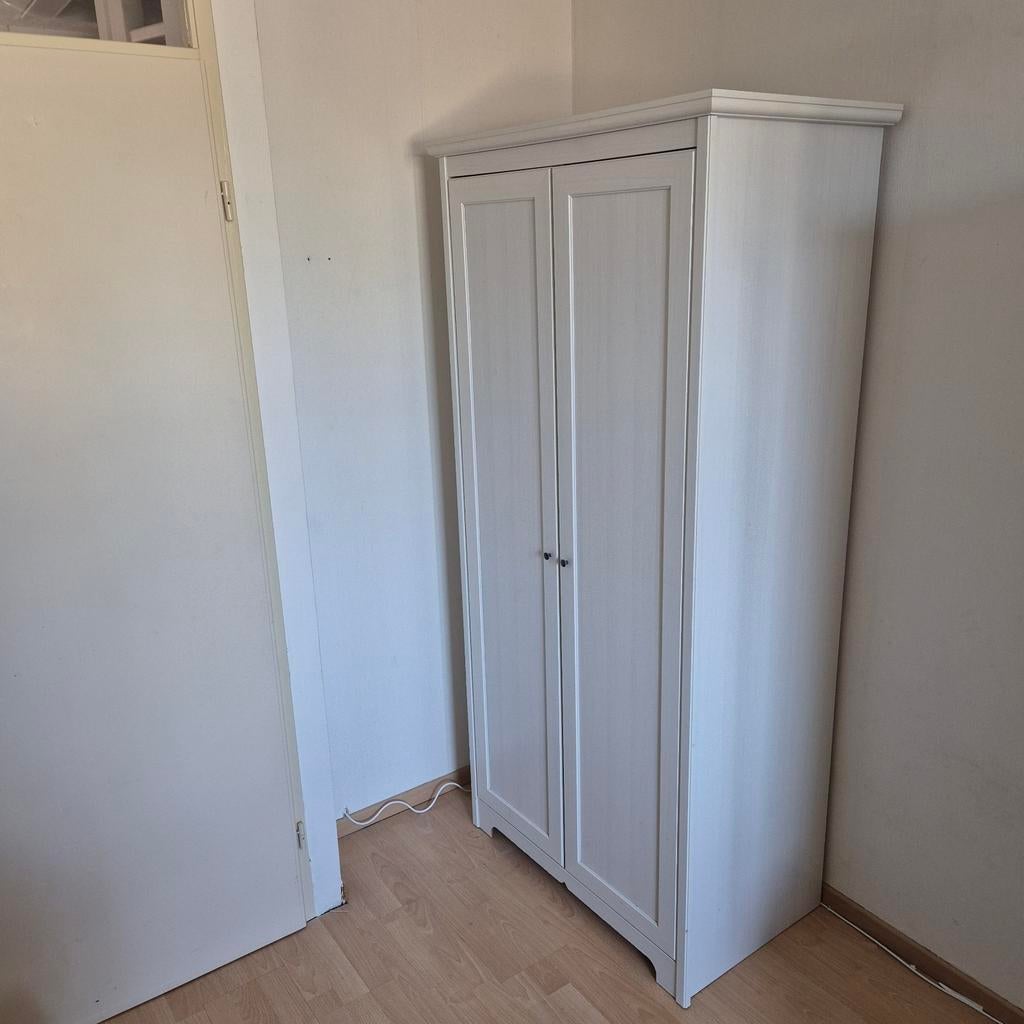 Witte kledingkast met twee deuren, Ophalen, 50 tot 100 cm, Zo goed als nieuw, Modern