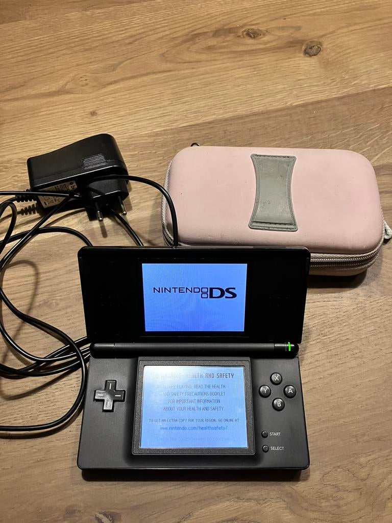 Ninteno DS, Spelcomputers en Games, Spelcomputers | Nintendo DS, Gebruikt, DS Lite, Ophalen of Verzenden
