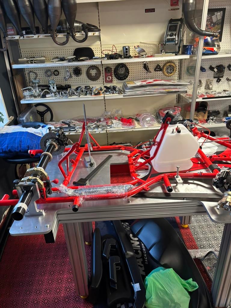 Uw kart Richten, aanbieding voor de maand December., Sport en Fitness, Karting, Ophalen, Zo goed als nieuw, Kart