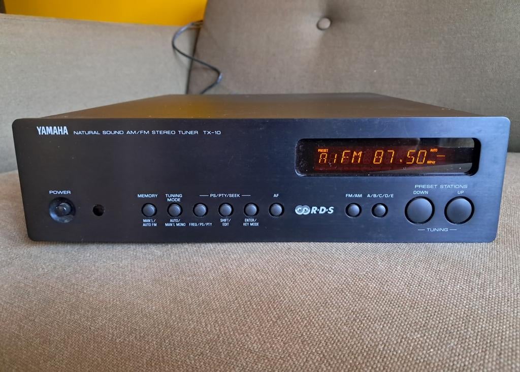 Yamaha TX-10 AM/FM stereo tuner, Ophalen of Verzenden, Zo goed als nieuw