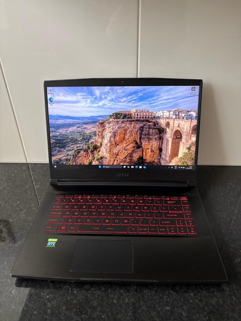 MSI GF63 Thin 10UC - Gaming Laptop, Computers en Software, Windows Laptops, Ophalen, 2 tot 3 Ghz, 512 GB, Zo goed als nieuw