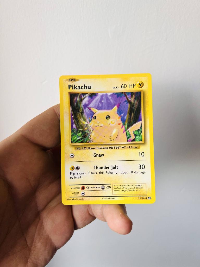 Pikachu 35/108 XY Evolutions Pokemon, Verzenden, Zo goed als nieuw, Losse kaart, Foil